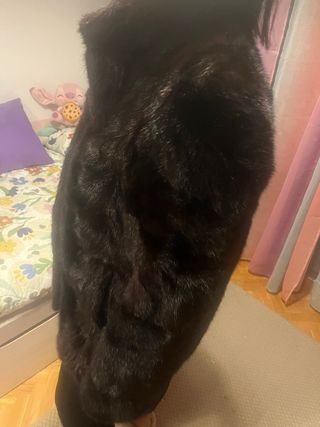 Abrigo corto piel tipo vison