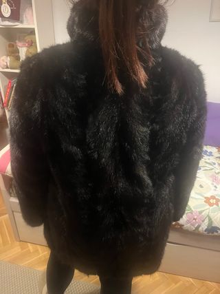 Abrigo corto piel tipo vison