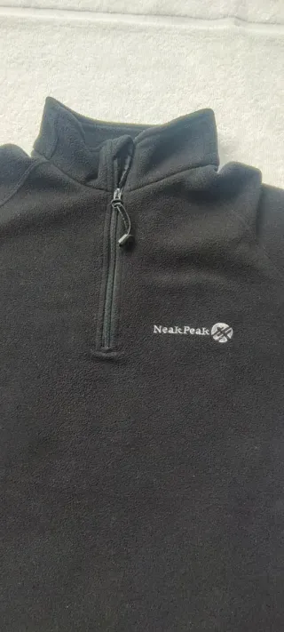 Forro polar Neak Peak negro