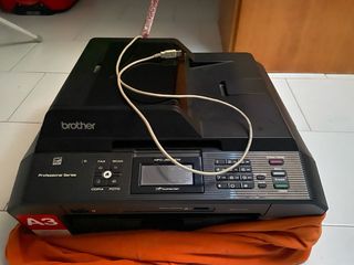 Stampante multifunzione Brother MFC-J5910DW