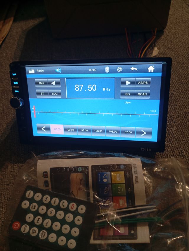 Schermo per auto 7018B