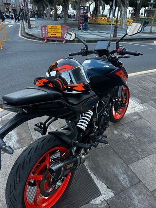 KTM Duke 125 - Septiembre 2024