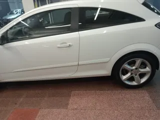 Opel Astra 2007