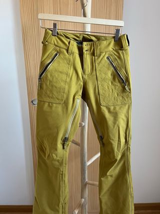 Pantalón de esquí alpino mujer. Marca Burton.