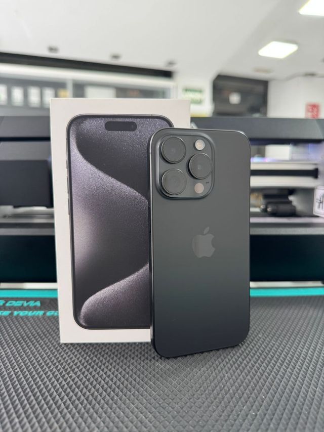 IPHONE 15 PRO 256GB COMO NUEVO