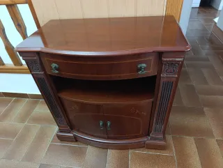 Mueble de madera multifuncional