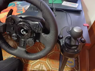 Volante Logitech G923 Trueforce Nuevo con caja