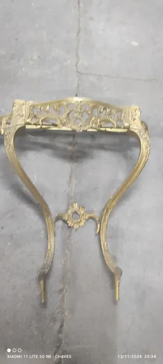 Aparador Bronce y Mármol con Espejo