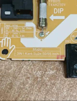 *Fuente alimentación Samsung de TV UE50CU7172U