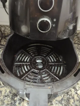 Freidora de aire negra