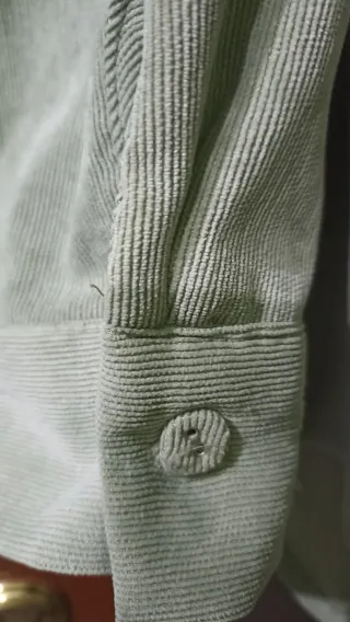 Camisa pana Stradivarius verde talla S ..