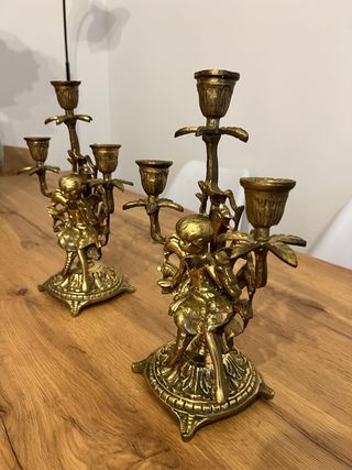 Pareja Candelabros Bronce Figuras