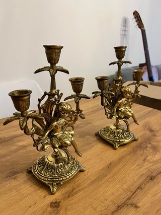 Pareja Candelabros Bronce Figuras