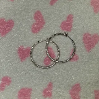 Orecchini a cerchio con strass