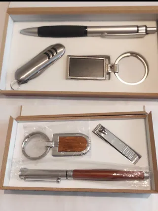 Set Regalo: Bolígrafo, Llavero, Cortaúñas/multiuso