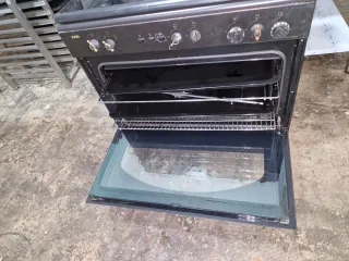 Cocina de gas 5 fuegos con horno