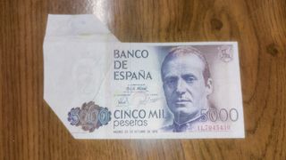 Billete 5000 pesetas 1979 error corte