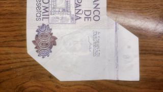 Billete 5000 pesetas 1979 error corte