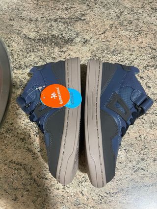 Zapatillas Biomecanics Talla 27