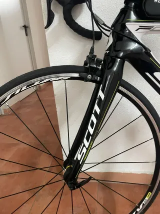 Bicicleta de carretera Scott Negra