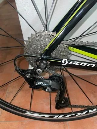 Bicicleta de carretera Scott Negra