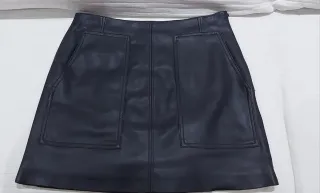 Falda polipiel negra