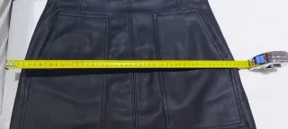 Falda polipiel negra