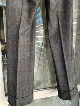 Pantalones de pinzas anchos grises