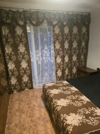 Cortinas Marrones con Diseño Floral (4 piezas)