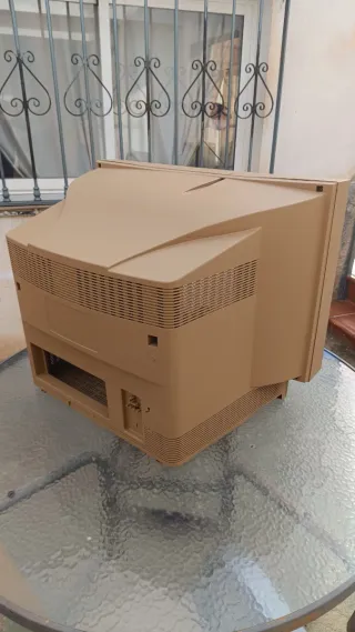 Caseta TV para perro/gato
