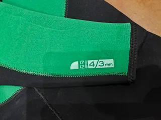 Neopreno Tribord Niño Talla 12 Verde/Negro