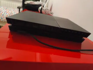 Consola Sony PS4 Negra