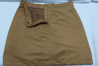 Falda antelina marrón