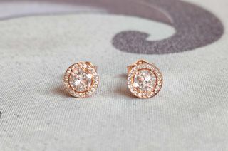 Conjunto brillante rosado