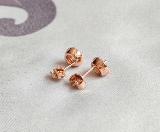 Conjunto brillante rosado