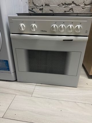 Vitrocerámica y horno Balay