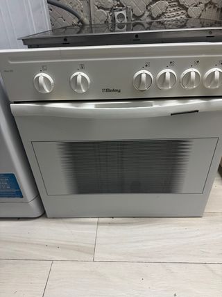 Vitrocerámica y horno Balay