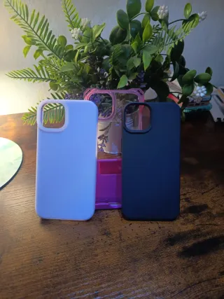 Confezione da 3 custodie per iPhone 13/14