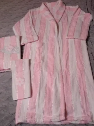 Accappatoio donna rosa e bianco, cotone