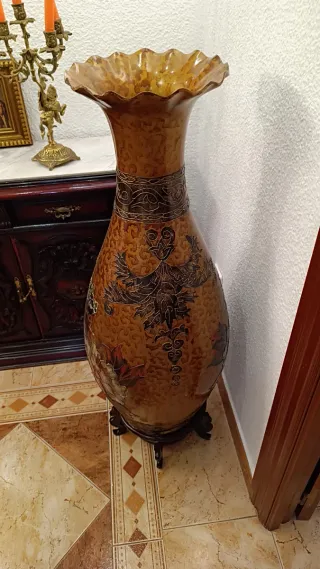 Jarrón alto decorativo