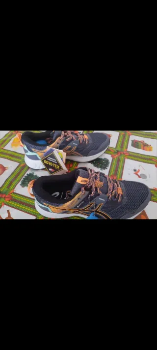 Zapatillas Asics GORE-TEX Nuevas