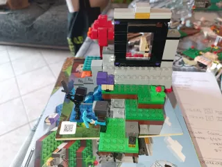 LEGO Minecraft 21172 Il Portale Rovinato