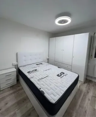 Canapés + Colchones + Mesitas + Armarios