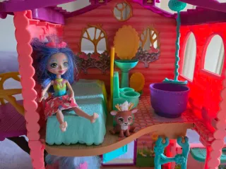 Casa Muñecas Enchantimals