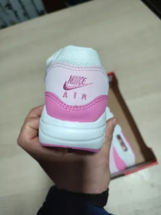 Nike Air Max 1 GS Rosa y Blanco
