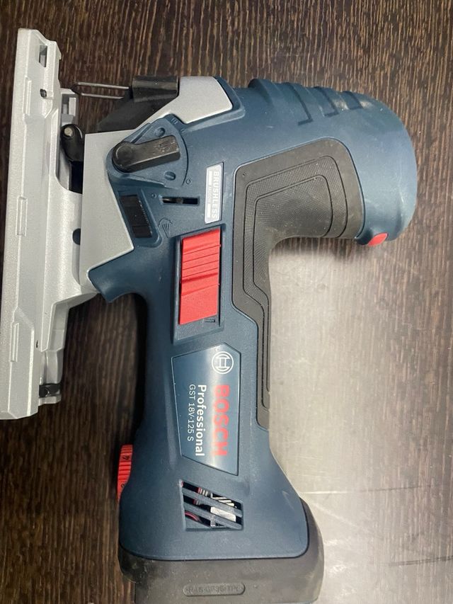 Serra de calar Bosch GST 18V-125 S