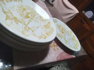 Set 6 piatti + 1 piatto grande vintage