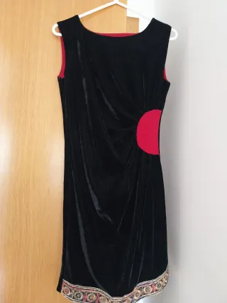 Lote vestidos terciopelo bordados.Talla M