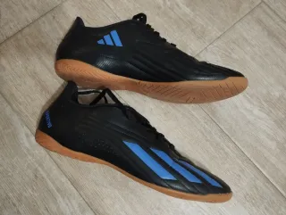 Zapatillas fútbol sala negras y azules