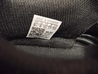 Zapatillas fútbol sala negras y azules